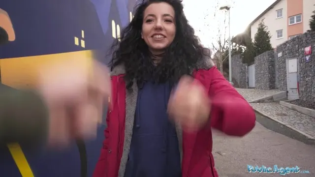 Rychlý prachy – Česká holka jde na nákup, vydělá si peníze?