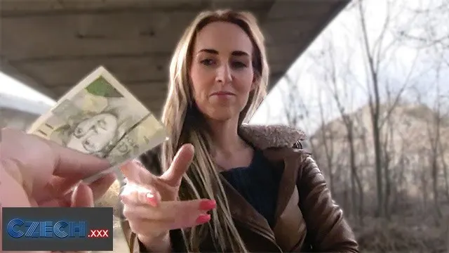 Český Rychlý prachy – holka podvede svého kluka za prachy